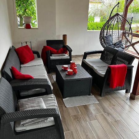 Poettyoesotthon Vendeghaz Appartement Tiszabábolna Buitenkant foto