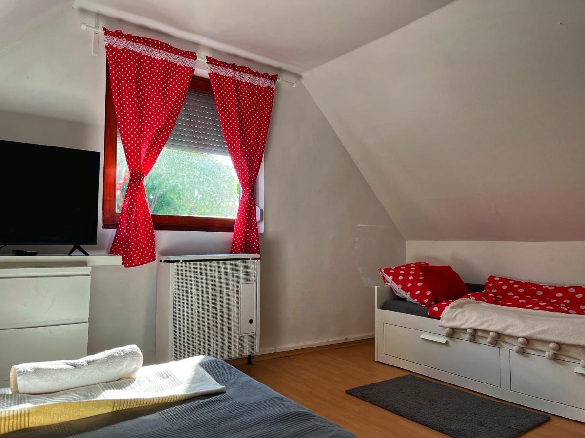 Poettyoesotthon Vendeghaz Appartement Tiszabábolna Buitenkant foto