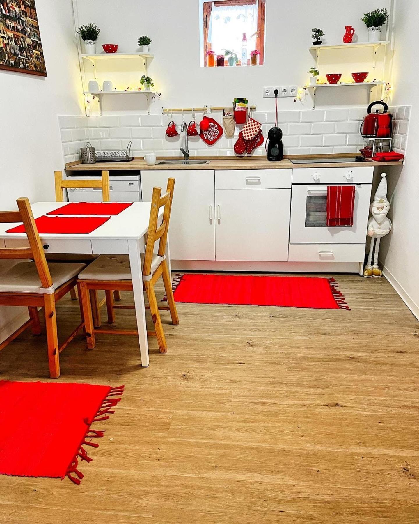 Poettyoesotthon Vendeghaz Appartement Tiszabábolna Buitenkant foto